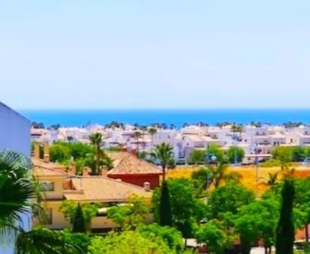 Junto Paseo Maritimo Piscinas Jardines Y Parking Apartment Marbella