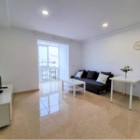 Junto Paseo Maritimo Piscinas Jardines Y Parking * Marbella