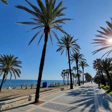 Junto Paseo Maritimo Piscinas Jardines Y Parking Apartment Marbella