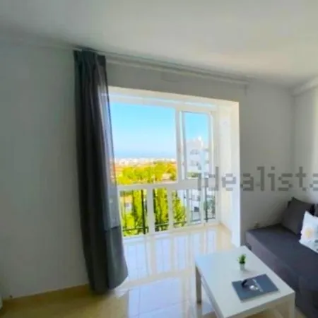 Junto Paseo Maritimo Piscinas Jardines Y Parking Apartment Marbella