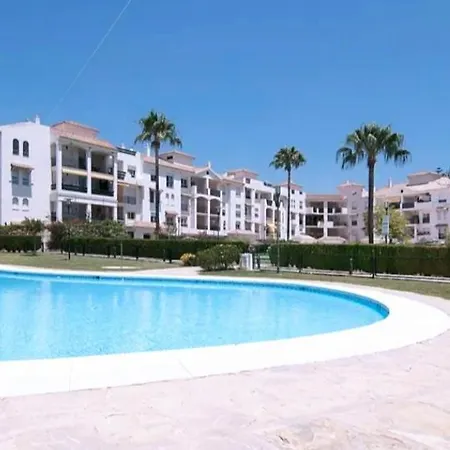 Junto Paseo Maritimo Piscinas Jardines Y Parking *